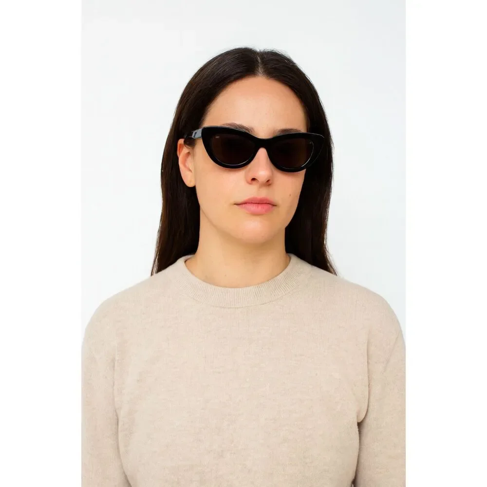STELLA MCCARTNEY Cateye Black Sunglasses with Case‎